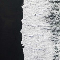 BLACK SAND BEACH canvas print