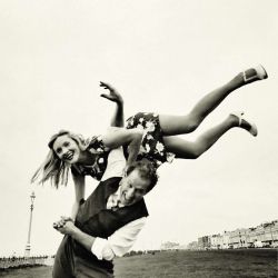 DANCING IN BRIGHTON canvas print