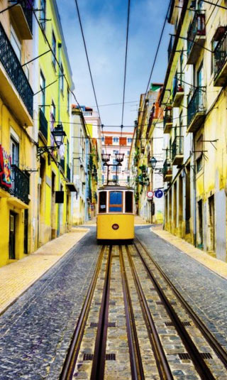 Yellow tramway wallpaper in Lisbon
